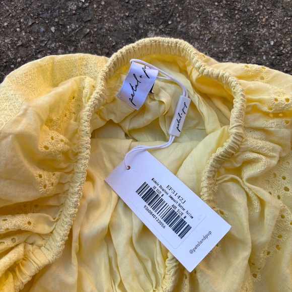 Butter yellow floral lace eyelet preppy strapless jumpsuit medium romper new - Picture 4 of 5